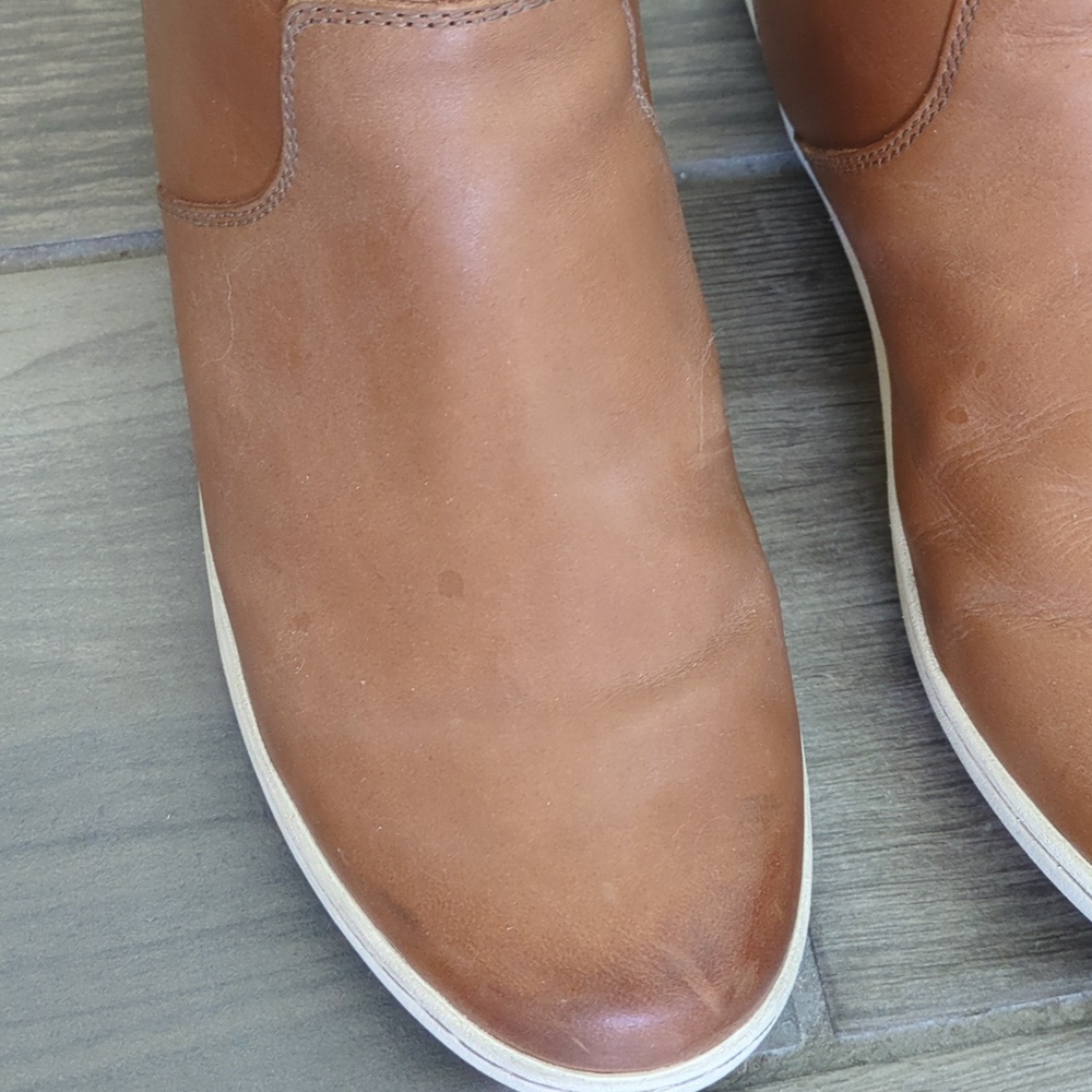 Taos Footwear Brown Leather Slip-On Sneakers - Picture 3 of 9